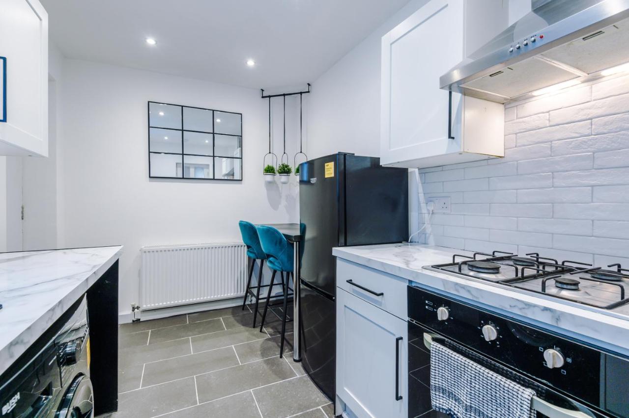 3 Bedroom House Manchester Hosted By Mcr Dens Exterior foto