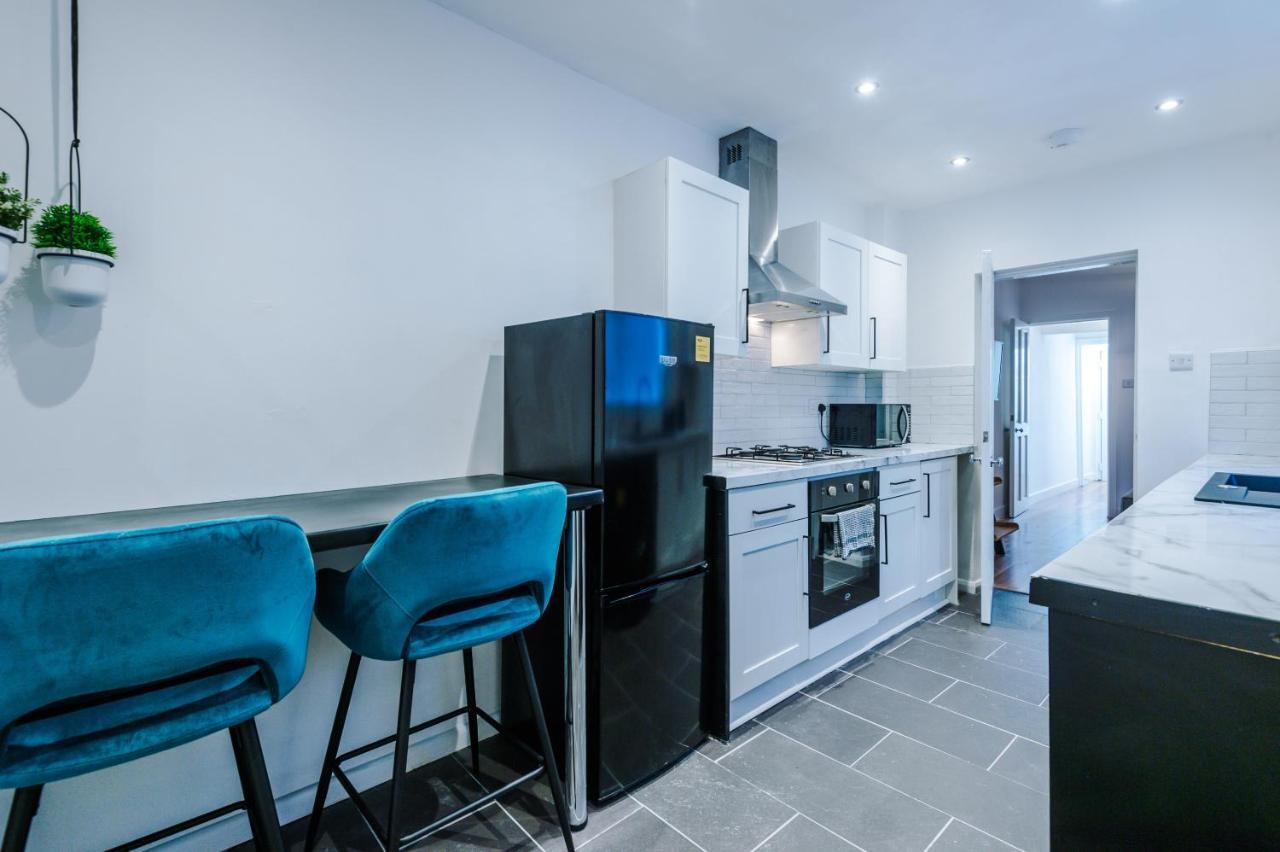 3 Bedroom House Manchester Hosted By Mcr Dens Exterior foto