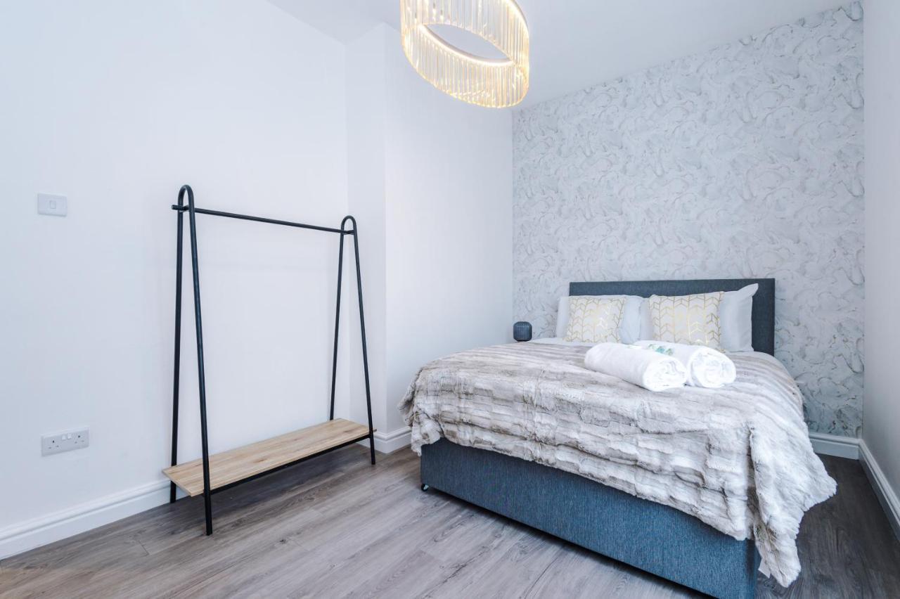3 Bedroom House Manchester Hosted By Mcr Dens Exterior foto