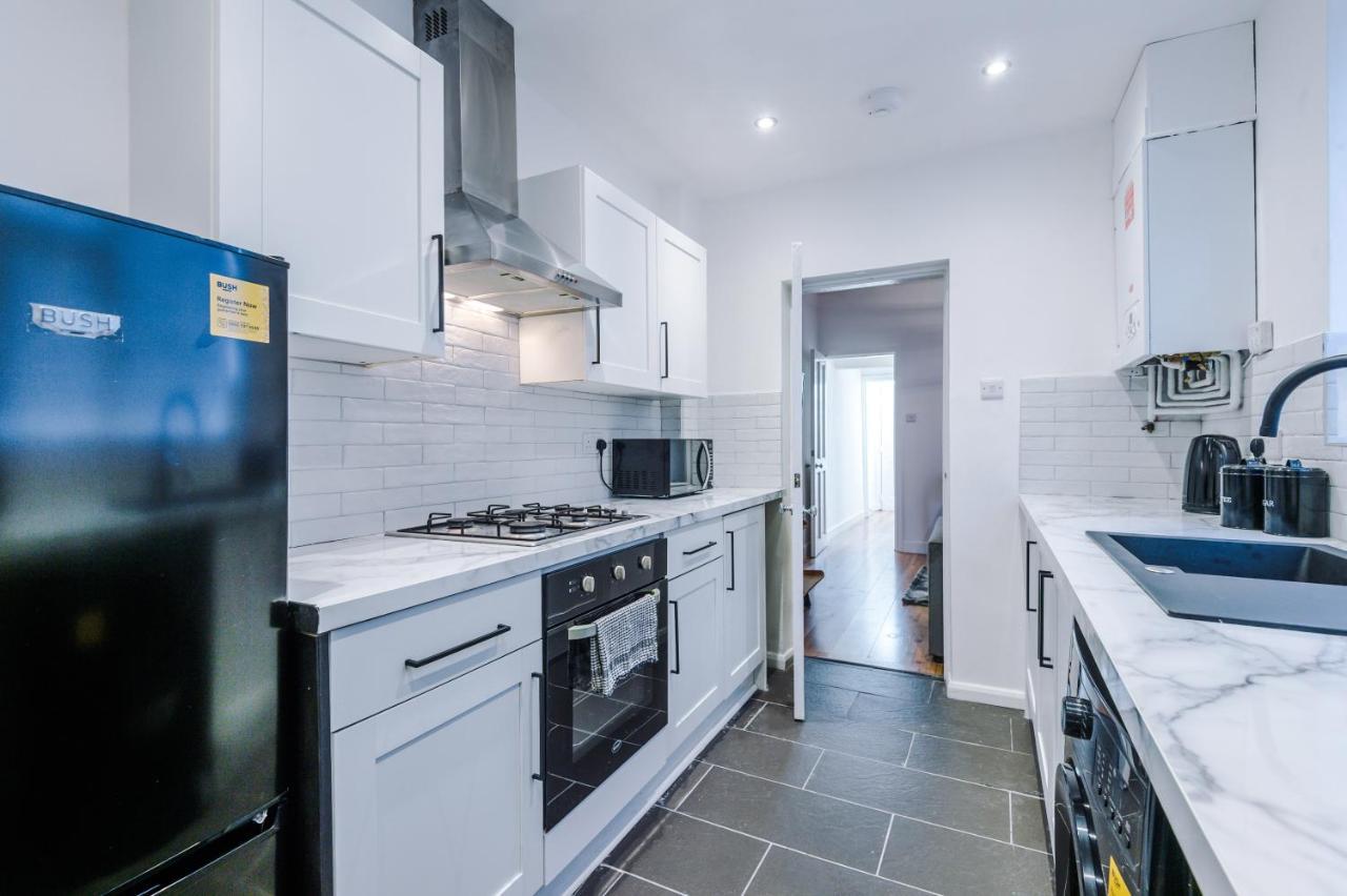 3 Bedroom House Manchester Hosted By Mcr Dens Exterior foto
