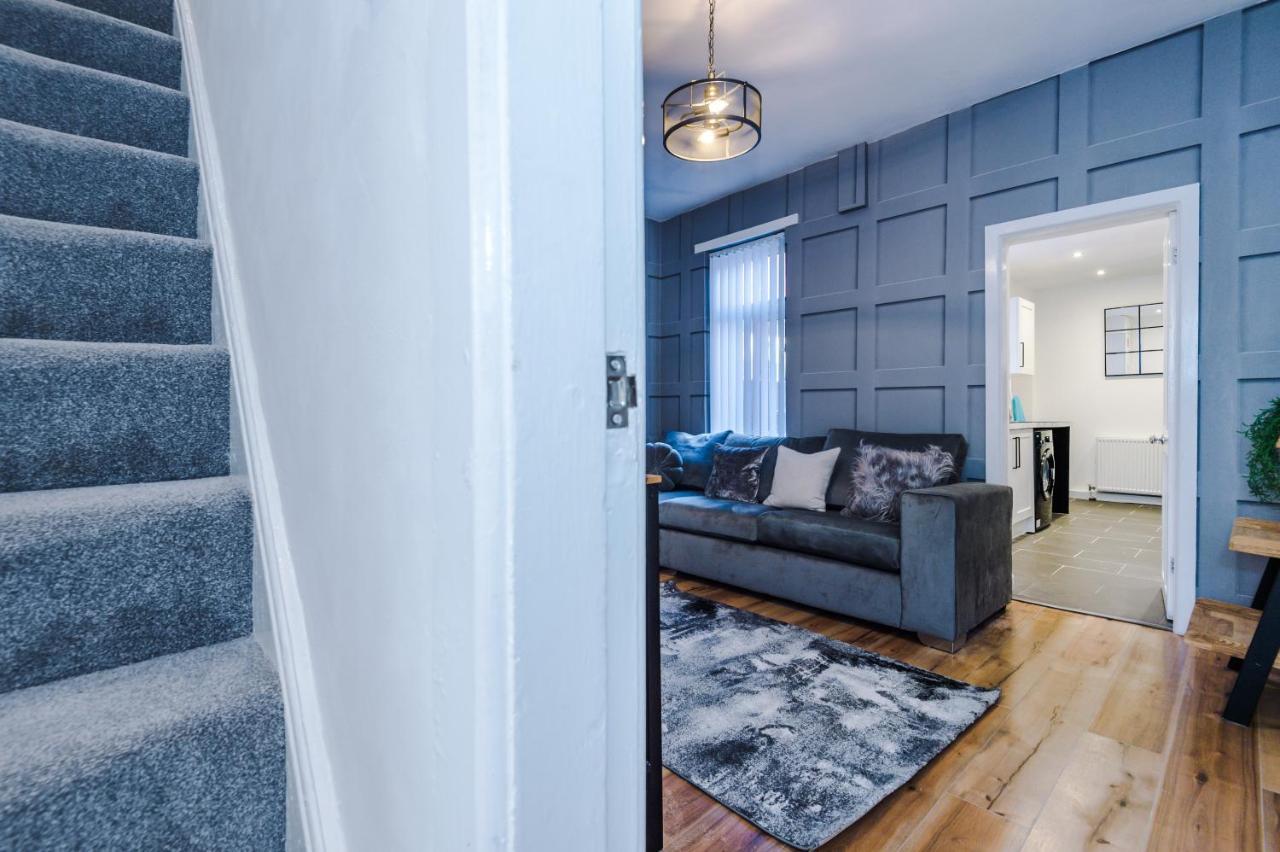3 Bedroom House Manchester Hosted By Mcr Dens Exterior foto