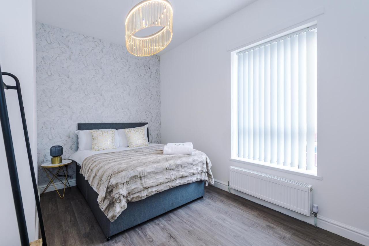 3 Bedroom House Manchester Hosted By Mcr Dens Exterior foto