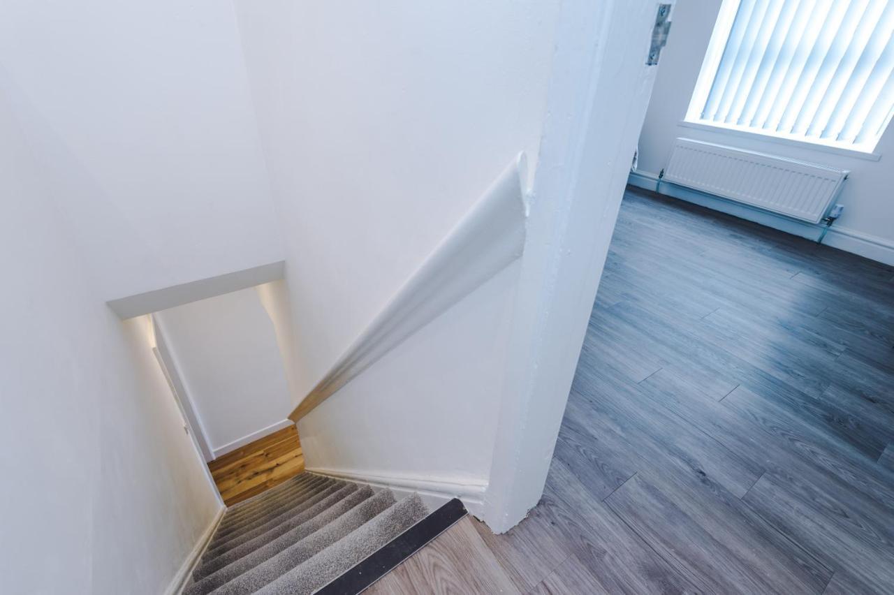 3 Bedroom House Manchester Hosted By Mcr Dens Exterior foto